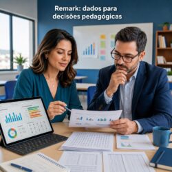 Coordenadores pedagógicos analisando relatórios de desempenho escolar com o Remark para apoiar decisões pedagógicas no segundo semestre